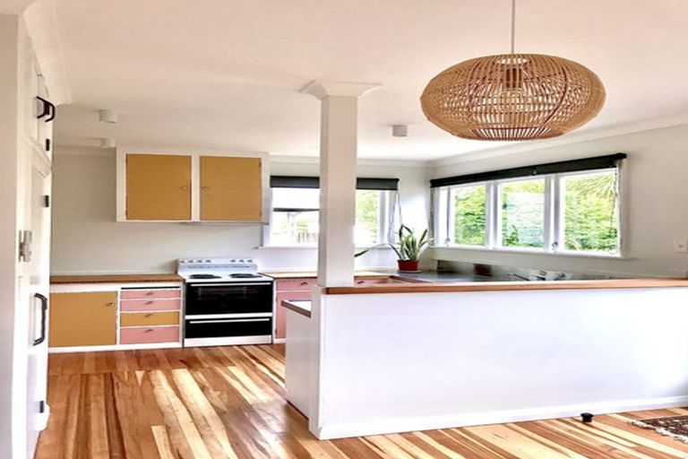 Photo of property in 35 Ocean Road, Paekakariki, 5034