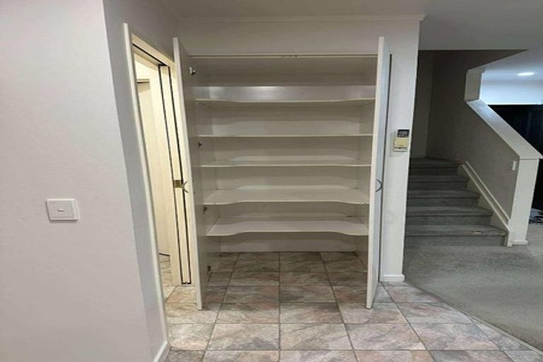 Photo of property in 2c Glen Road, Ranui, Auckland, 0612