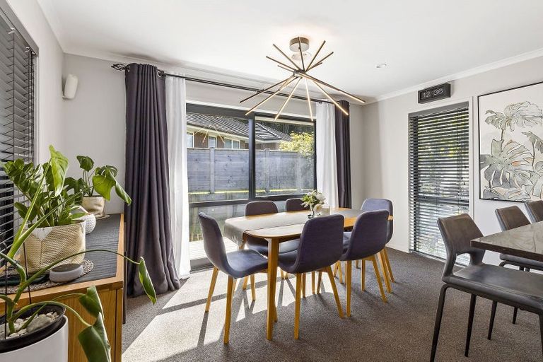 Photo of property in 14 Mooring Close, Whitby, Porirua, 5024