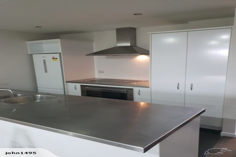 Photo of property in 8/27 The Rigi, Northland, Wellington, 6012