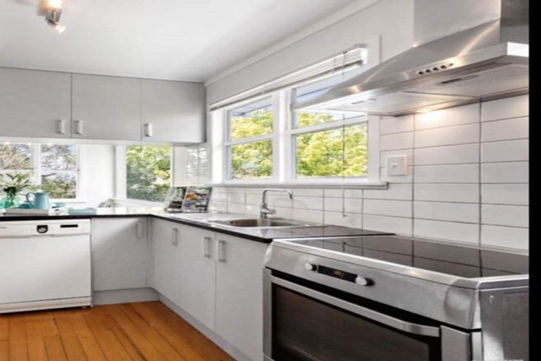 Photo of property in 1/29 Gilliam Street, New Lynn, Auckland, 0600