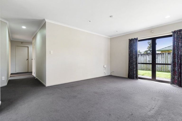 Photo of property in 70b Kayes Road, Pukekohe, 2120