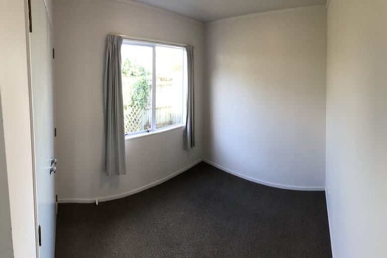 Photo of property in 1 Macalister Place, Miramar, Wellington, 6022