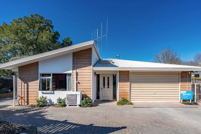 Photo of property in 28 Ranui Street, Dinsdale, Hamilton, 3204