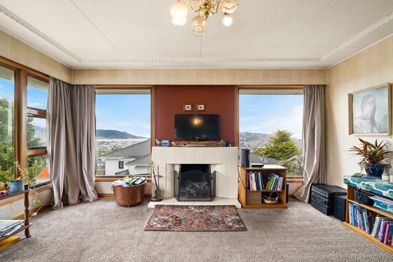 Photo of property in 15 Middleton Road, Kew, Dunedin, 9012