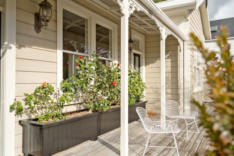 Photo of property in 141 Main Street, Greytown, 5712