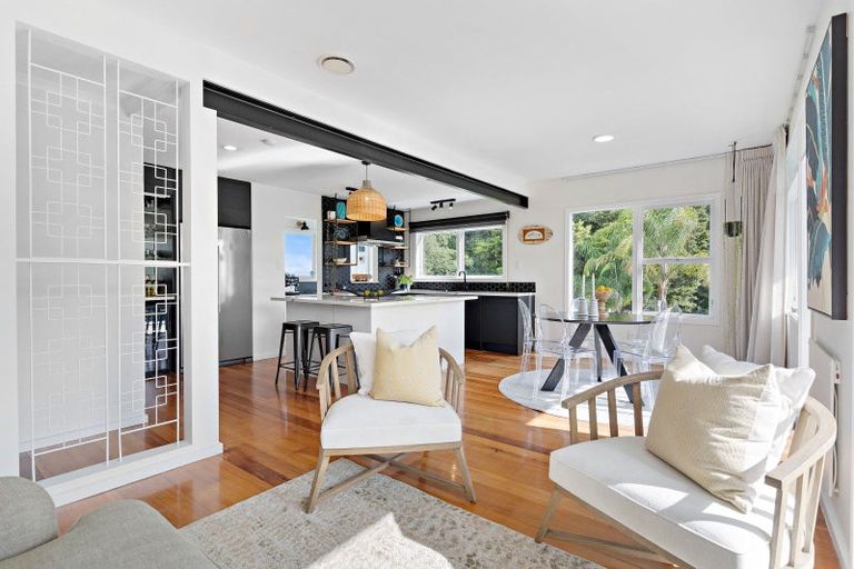 Photo of property in 17 Hillcrest Grove, Hillpark, Auckland, 2102