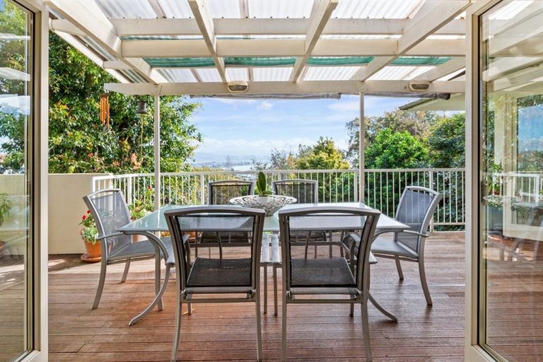 Photo of property in 2 Coleman Terrace, Hospital Hill, Napier, 4110