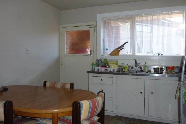 Photo of property in 2/13 Nelson Street, Riccarton, Christchurch, 8011