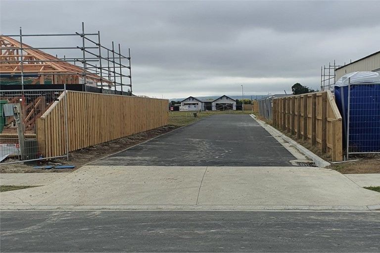 Photo of property in 5 Page Place, Rangiora, 7400