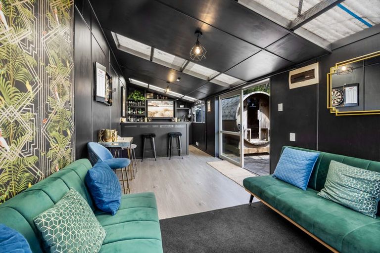 Photo of property in 104 Pitt Road, Hillsborough, New Plymouth, 4372