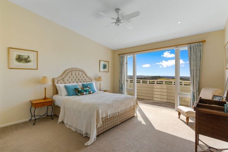 Photo of property in 38 Kaipara View Road, Helensville, 0875