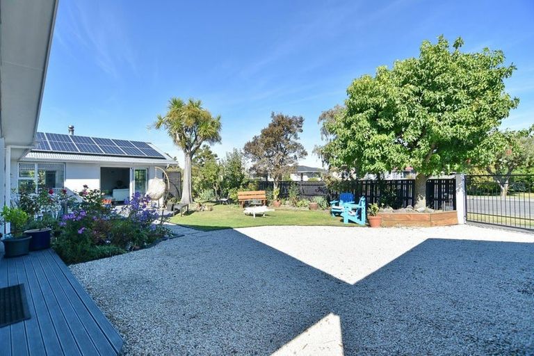 Photo of property in 44 Geddis Street, Rangiora, 7400