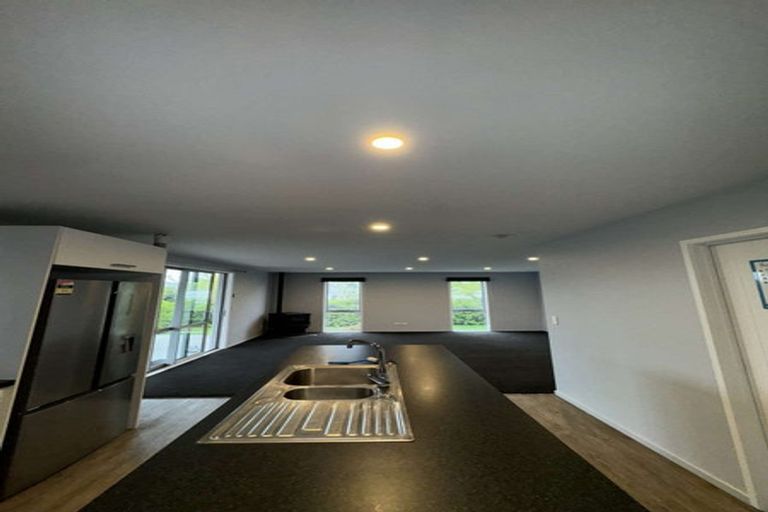 Photo of property in 17 Royal Park Drive, Parklands, Christchurch, 8083