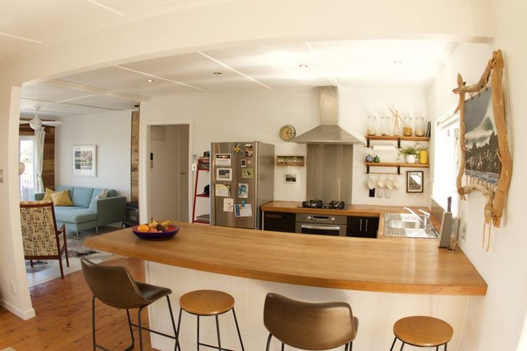 Photo of property in 9 Sea View Road, Leigh, Warkworth, 0985