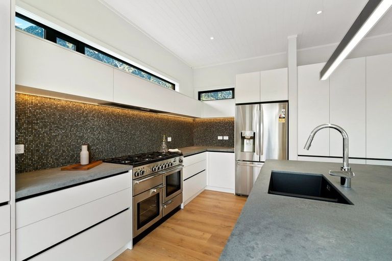 Photo of property in 44 Orford Drive, Jacks Point, Queenstown, 9371