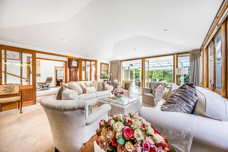 Photo of property in 43 Hauraki Road, Hauraki, Auckland, 0622