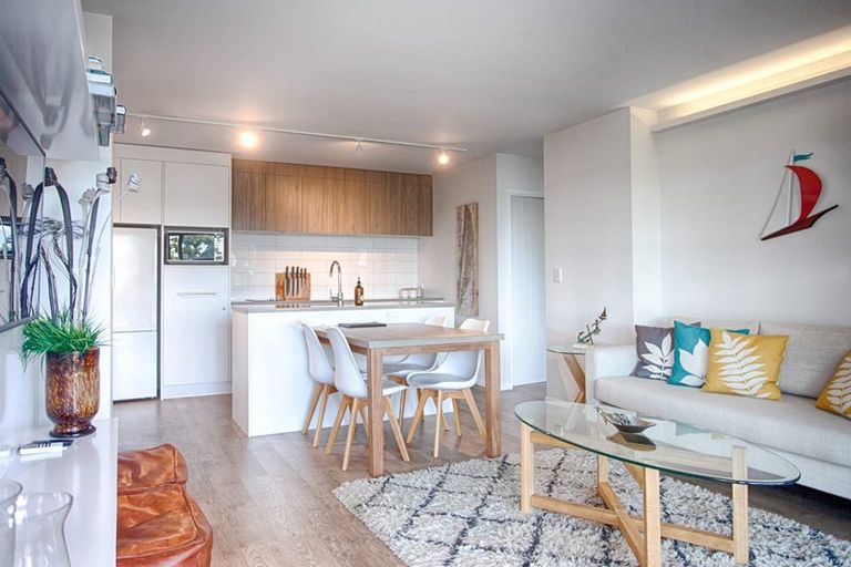 Photo of property in 30 Binnie Street, Paihia, 0200