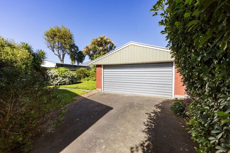 Photo of property in 33 Colman Avenue, Sockburn, Christchurch, 8042