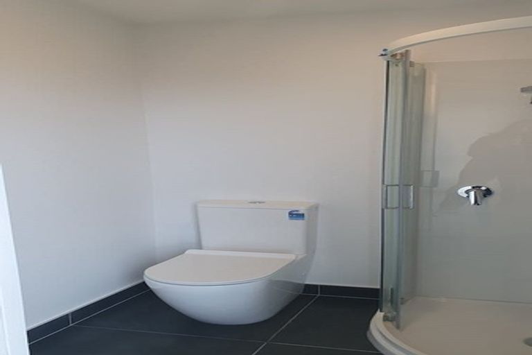 Photo of property in 15/62u Spenmoor Street, Newlands, Wellington, 6037