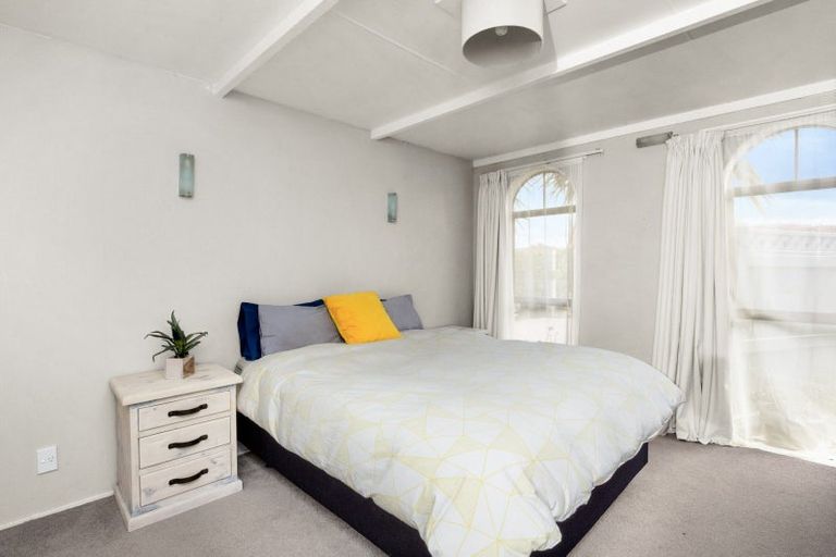 Photo of property in 75a Avondale Road, Taradale, Napier, 4112