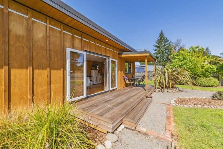 Photo of property in 5 Cross Street, Coalgate, 7673