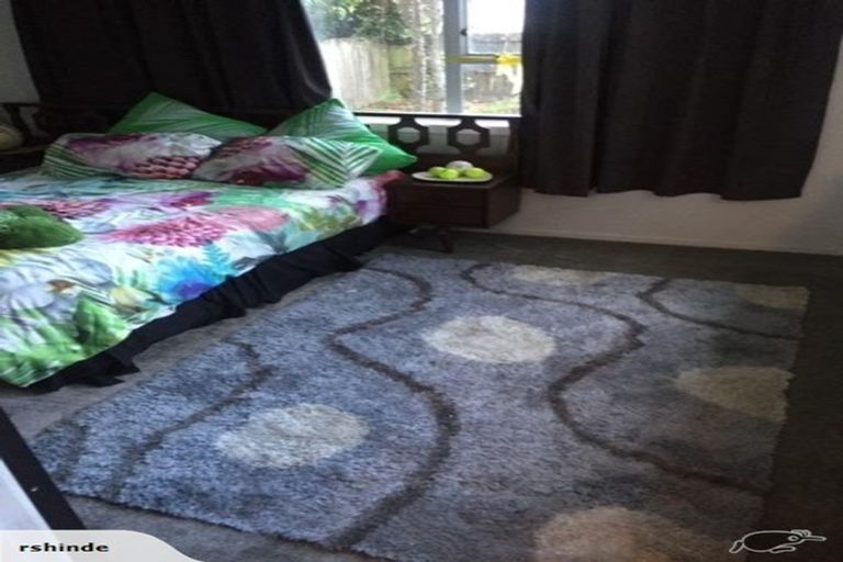 Photo of property in 4 Kaurilands Road, Titirangi, Auckland, 0604