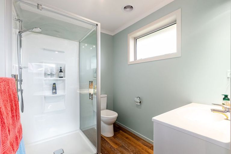 Photo of property in 21 Resolution Drive, Whitby, Porirua, 5024