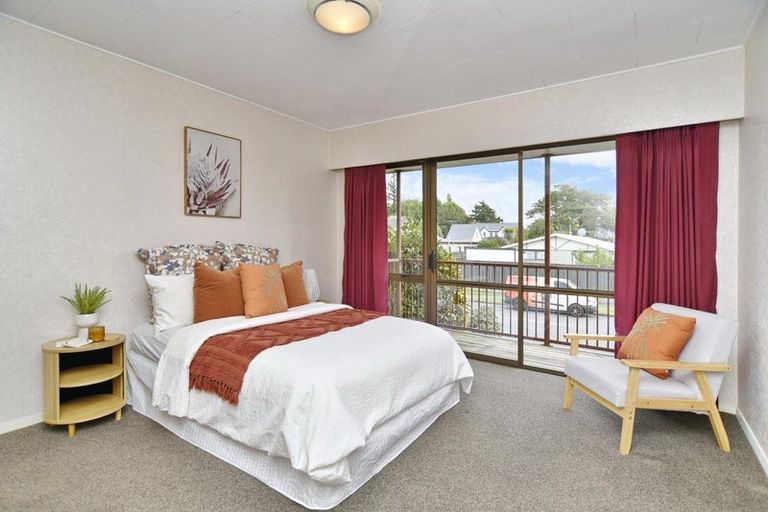 Photo of property in 64 Newnham Street, Rangiora, 7400