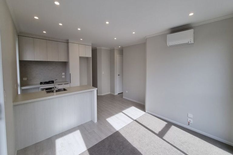Photo of property in 7u3 Sare Crescent, Fairfield, Hamilton, 3214