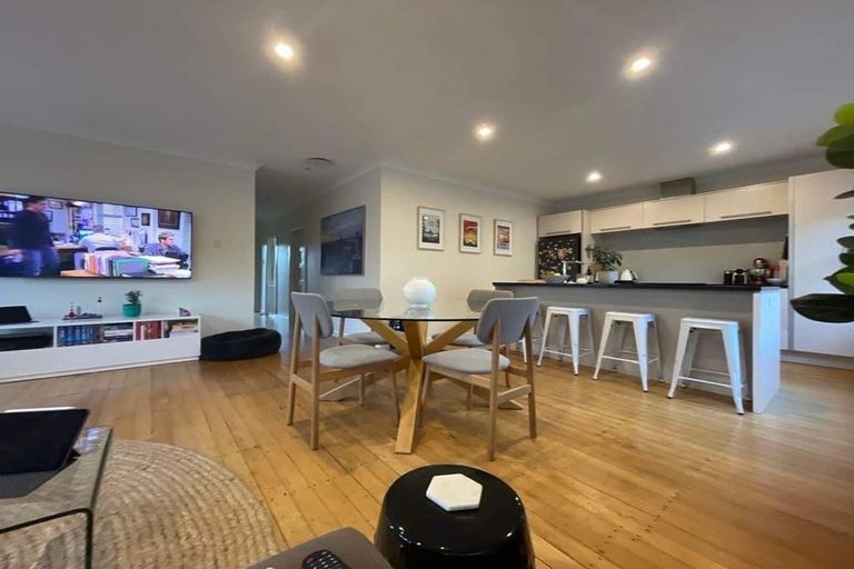 Photo of property in 6 Nelson Avenue, Northcote Point, Auckland, 0627