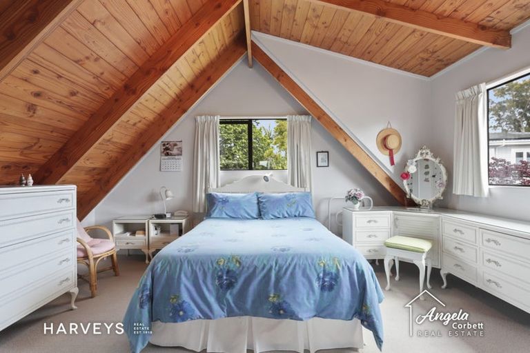 Photo of property in 29a Rua Road, Glen Eden, Auckland, 0602