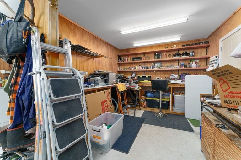 Photo of property in 25 Pateke Way, Paraparaumu Beach, Paraparaumu, 5032