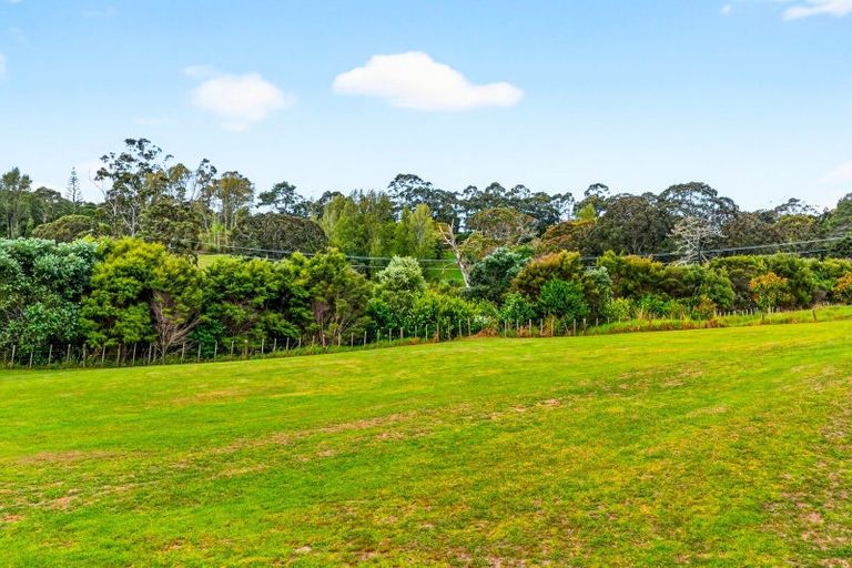 Photo of property in 20 Te Whau Lane, Snells Beach, 0920
