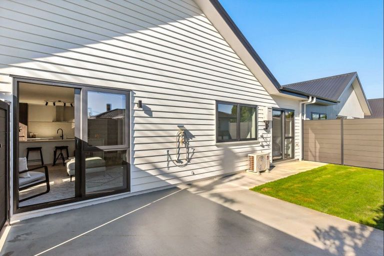 Photo of property in 166 Clifford Road, Lake Grassmere, Seddon, 7285