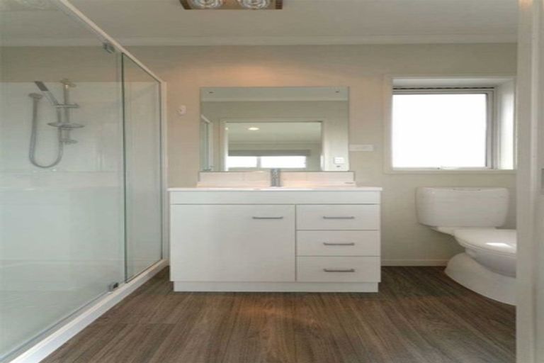 Photo of property in 1 Burford Way, Rolleston, 7615