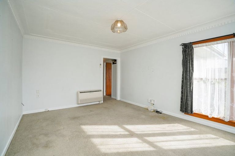 Photo of property in 16 Adamson Crescent, Glengarry, Invercargill, 9810
