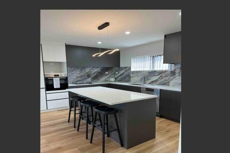 Photo of property in 166b Rathgar Road, Henderson, Auckland, 0610