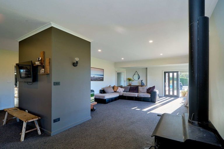 Photo of property in 691 Pleasant Point Highway, Levels, Timaru, 7975