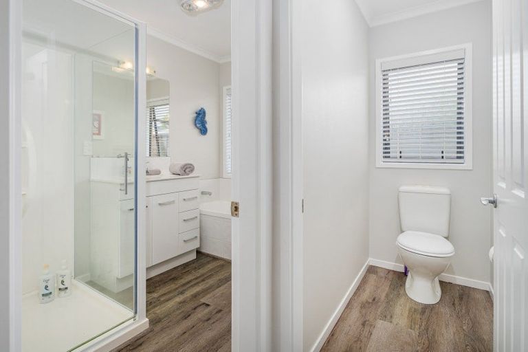 Photo of property in 31 Wells Place, Whitianga, 3510