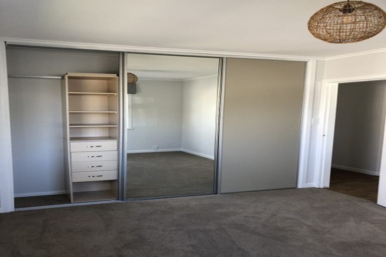 Photo of property in 61 Kauri Road, Stanmore Bay, Whangaparaoa, 0932