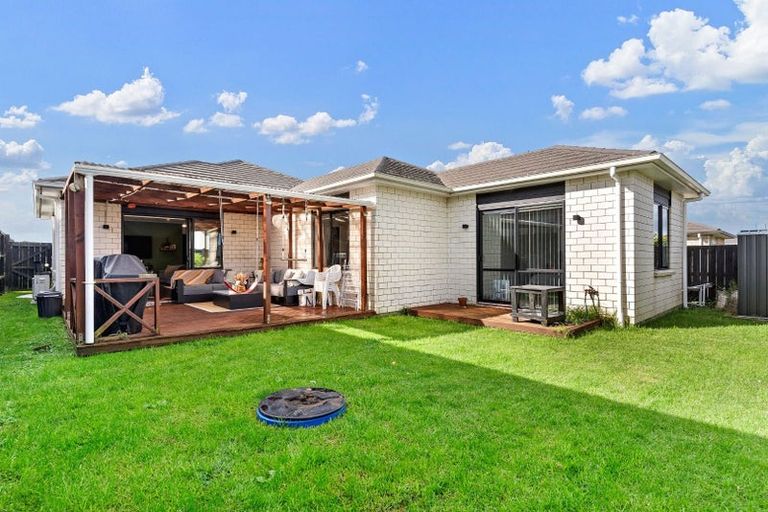 Photo of property in 180 Jutland Road, Pukekohe, 2120