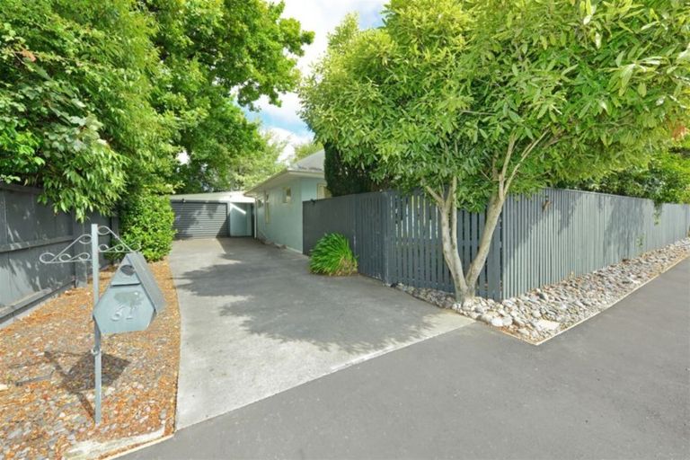 Photo of property in 61 Searells Road, Strowan, Christchurch, 8052