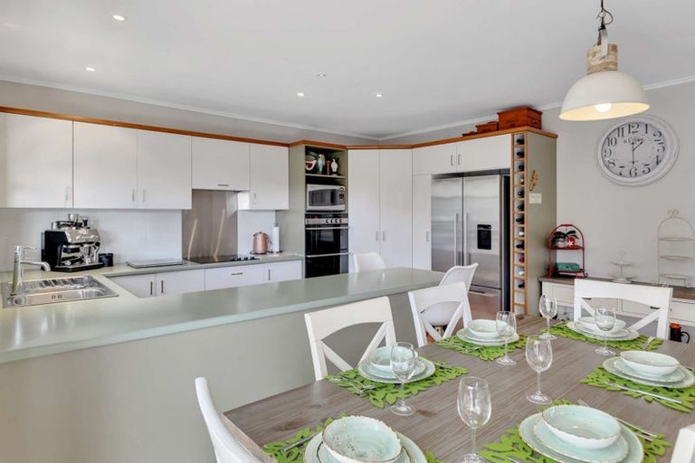 Photo of property in 62a Tutanekai Street, Paraparaumu, 5032