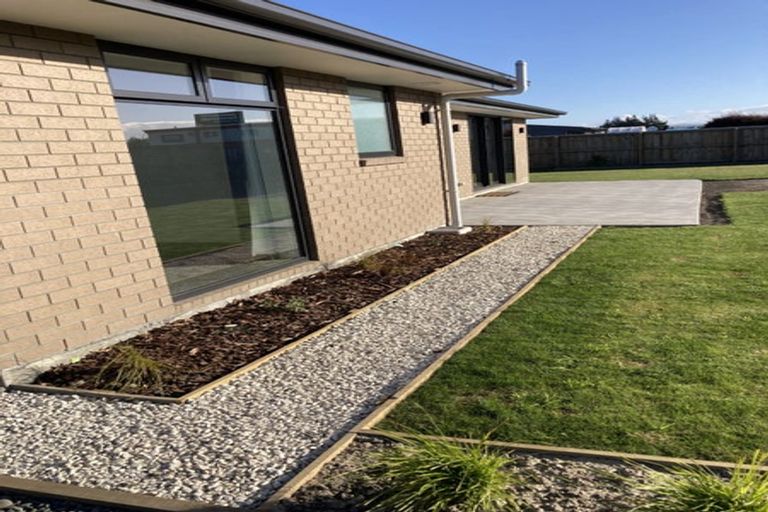 Photo of property in 1 Merino Crescent, Amberley, 7410