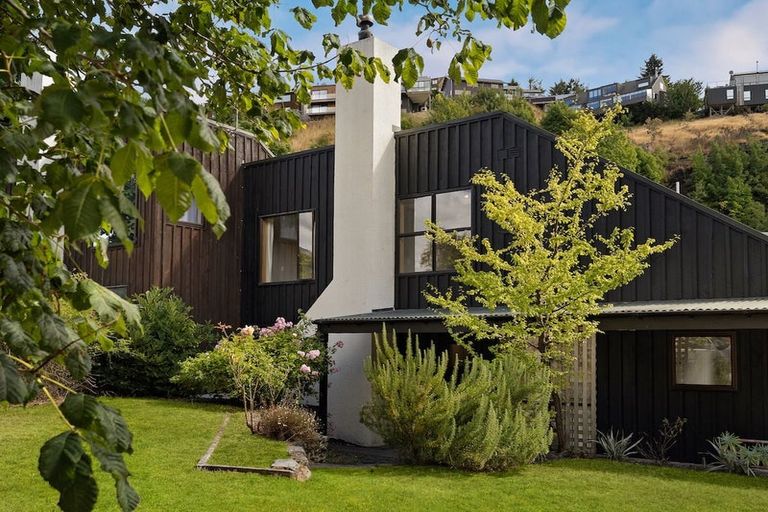Photo of property in 49b Goldfield Heights, Queenstown, 9300