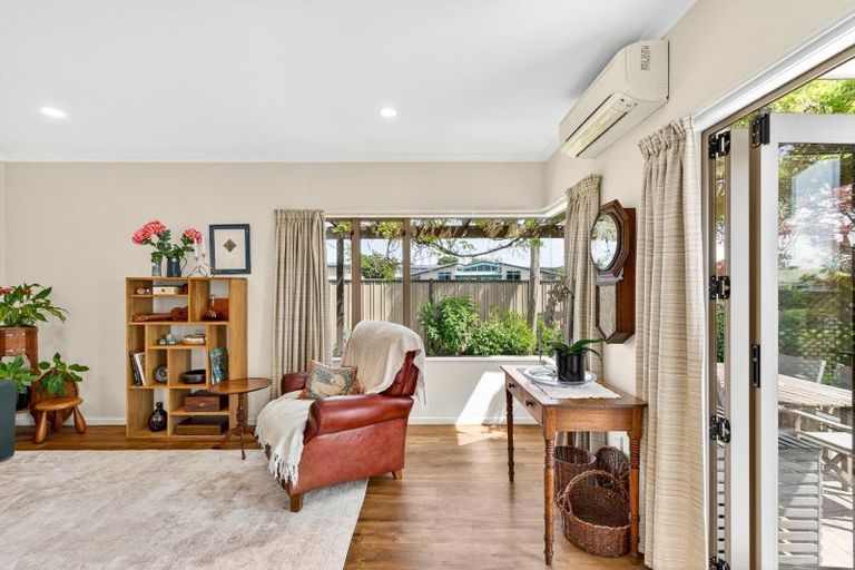 Photo of property in 13 Aintree Place, Taradale, Napier, 4112