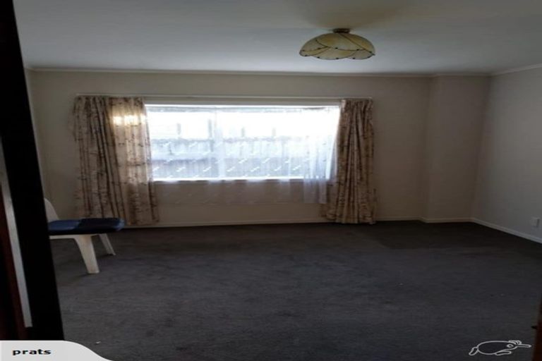 Photo of property in 23 Faith Bullock Place, New Lynn, Auckland, 0600