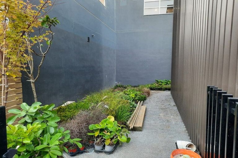 Photo of property in 8/185 High Street, Hutt Central, Lower Hutt, 5010