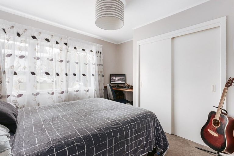 Photo of property in 23 Karaka Road, Otumoetai, Tauranga, 3110